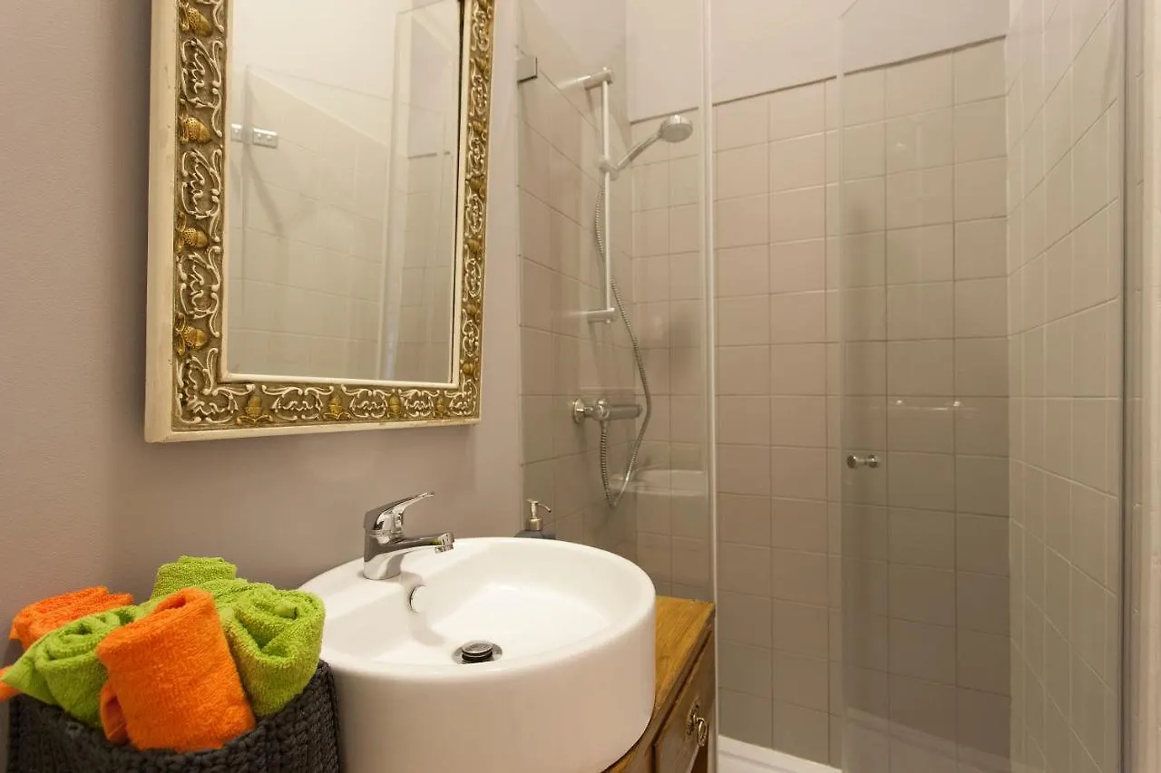 2 Bedroom, 2 Bathroom - Palma Residence Лиссабон
